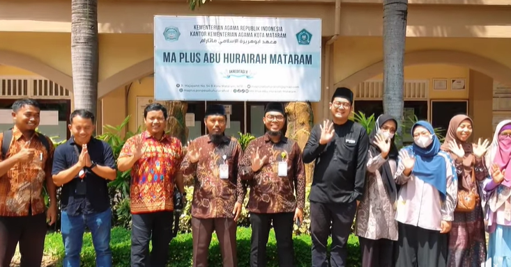 Seleksi Penerimaan Murid Baru Pondok Pesantren Abu Hurairah